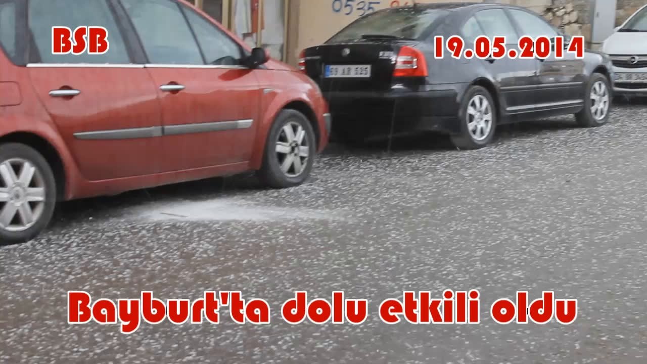 Bayburt'ta dolu etkili oldu