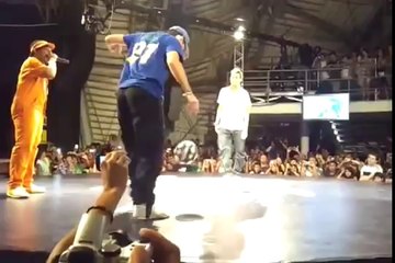 Neymar humilié par un freestyler foot (SEAN Garnier S3)