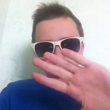 Когда хочешь сфоткать девушку..(Vine by VT)