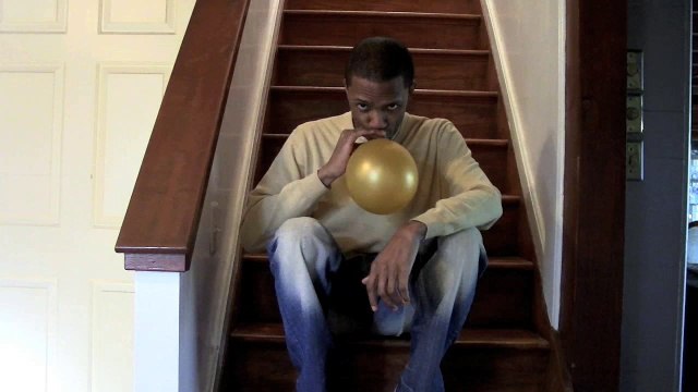 Singing Breathing Exercises to Strengthen Your Diaphragm: The Balloon Squat | Singing Lessons