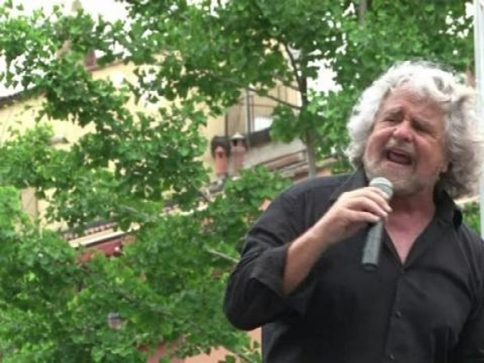 Italie: le parti antisystème de Beppe  Grillo retrouve des forces pour les européennes - 19/05