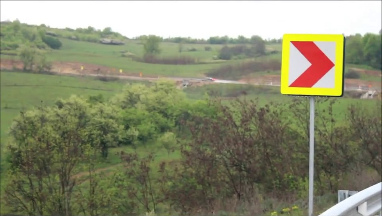 Amazing driver drifting on drowned road! Crazy but taented guy...