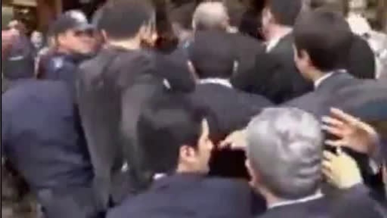 prime minister erdogan slapping to protester