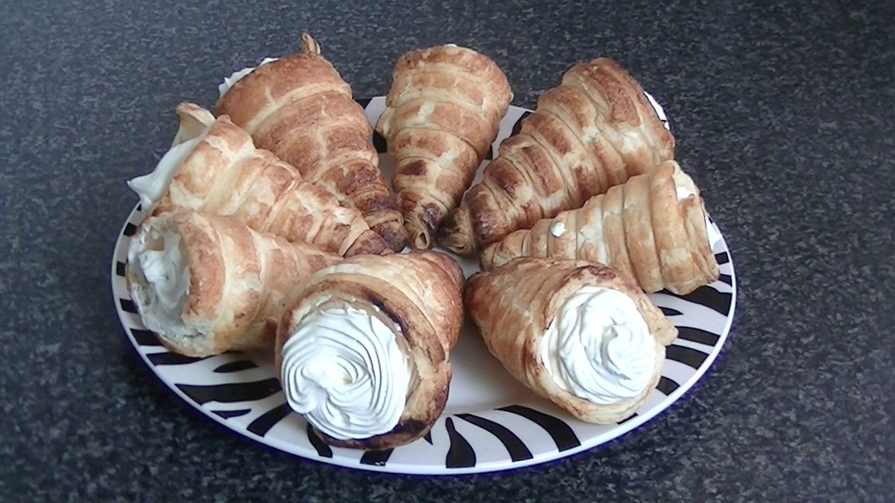 CREAM ROLL *COOK WITH FAIZA*
