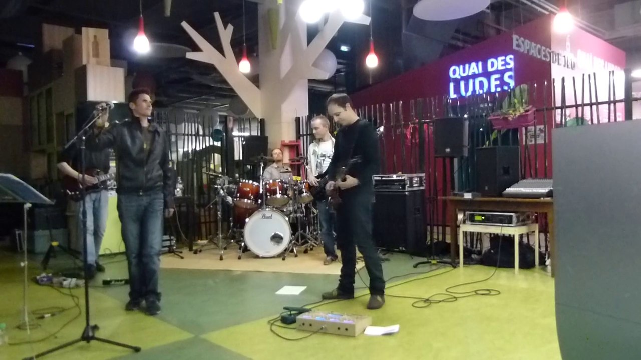 Flying Snails - Muscle Museum (Muse) @ Bar à Jeux du Ludopole 17/05/2014