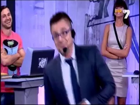 До ми ле ми ягодо - в изпълнение на Андрей (от иван и Андрей) - Къртицата 2 (Low)