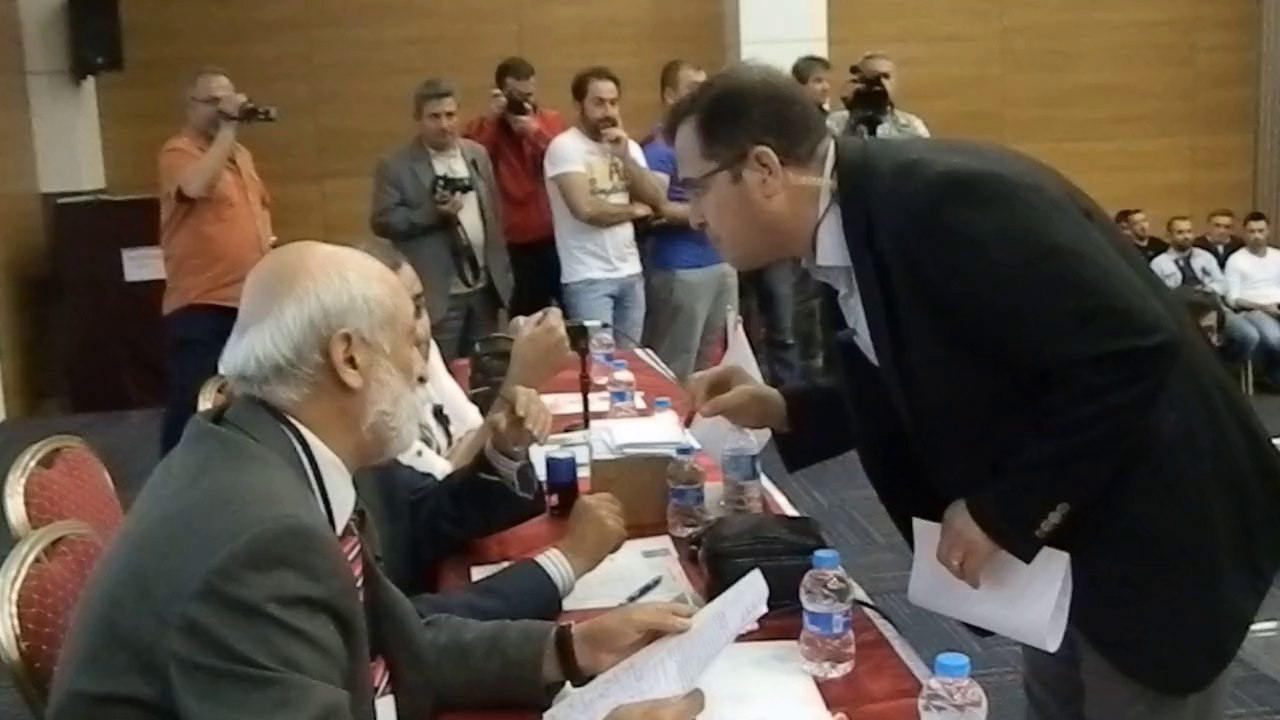 Akp Destekli Feyyaz ÇiFTCİ İtiraz etti Ama Başarılı Olamadı  salonu terk ettiler