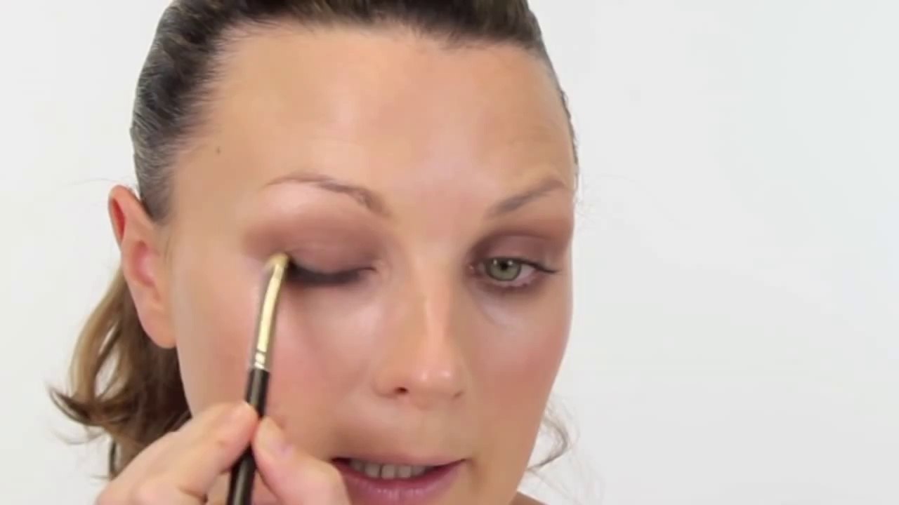 TREND BURBERRY BROWN EYE MAKE-UP