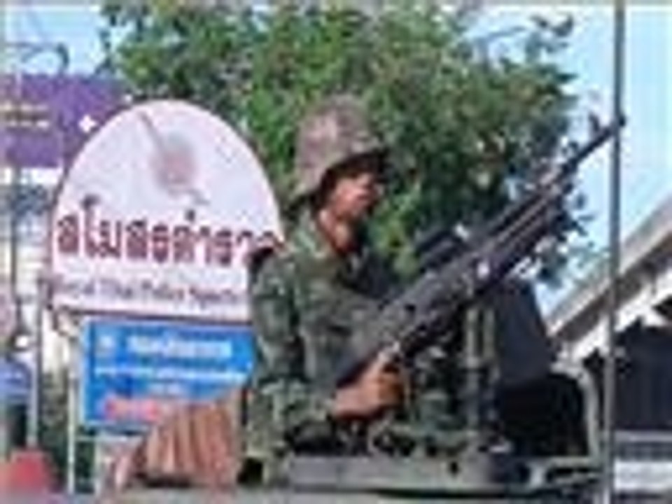 الجيش يعلن الأحكام العرفية بتايلند