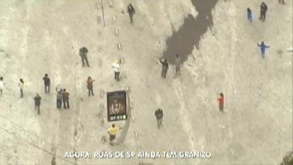 Etonnante tempête de grêle à Sao Paulo
