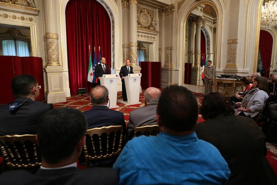 Déclaration aux côtés d'Ahmad AL-ASSI AL-JARBA, président de la Coalition nationale syrienne