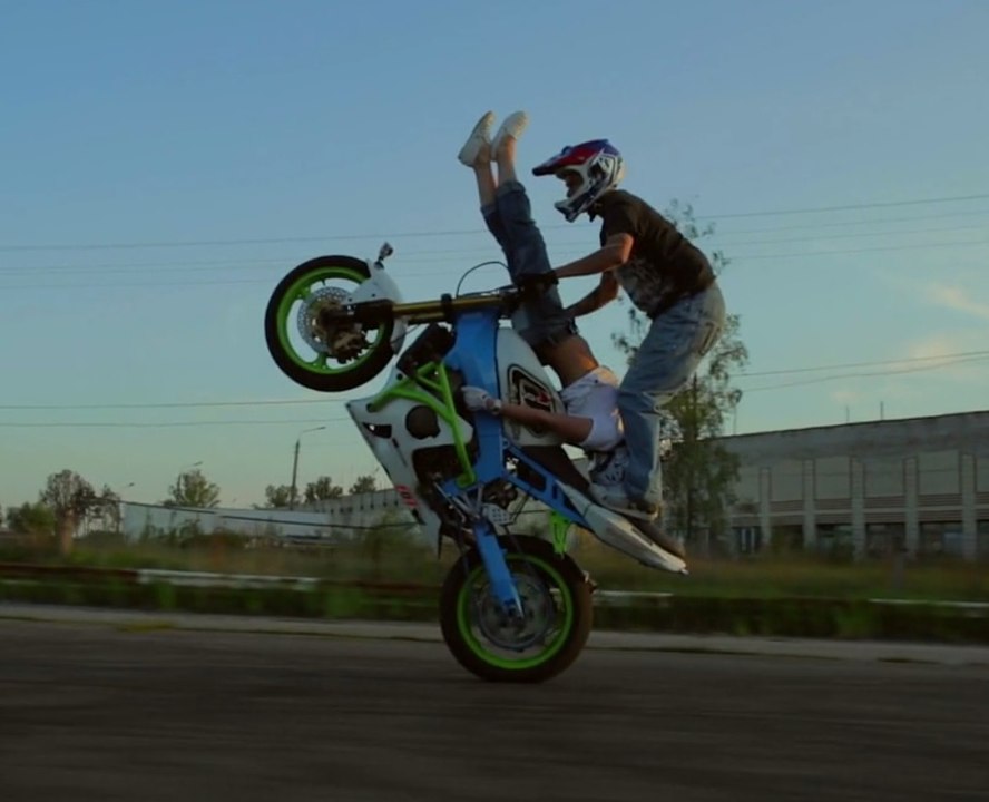 Amazing Tricks In Stunt ! "Stunt rider" by DEFTSHOT - Motorsport