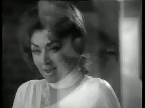 NOOR JEHAN - Aye Watan Ke Sajeeley Jawano