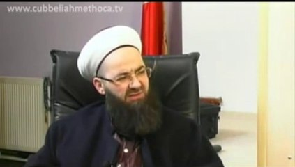 Cübbeli Ahmet Hoca - Kabenin Örtüsü Neden Siyahtır.mp4