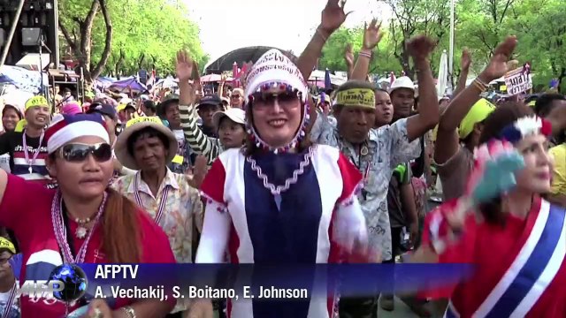 Thai anti-government protesters welcome martial law
