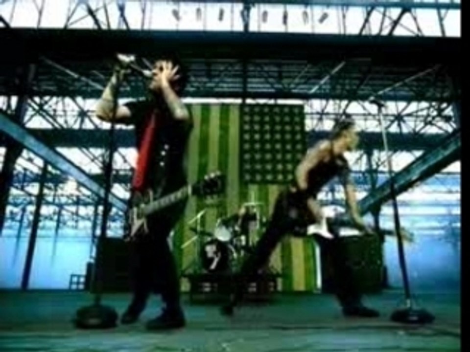 Green Day - American Idiot