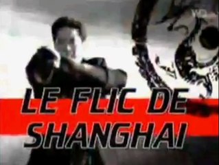 Le flic de Shanghai fait une quenelle