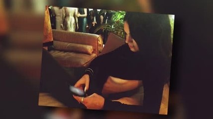 Les Kardashians montrent le côté de leurs seins