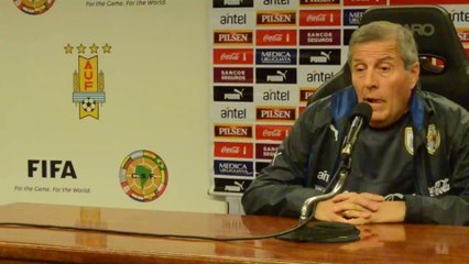 Conferencia del Maestro Oscar W. Tabárez