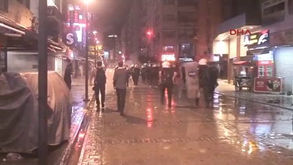 İzmir'de uykusuz gece