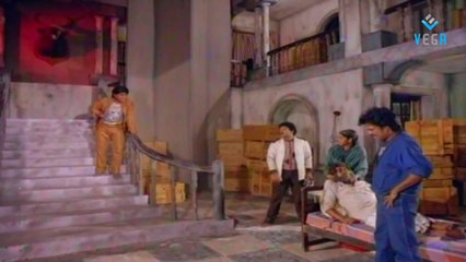 Guru Sishyan Movie Action Scene -7