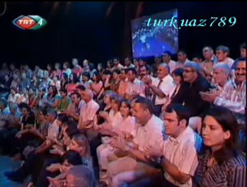 Ruşen Eşref İNCEOĞLU-Fincanın Etrafı Yeşil