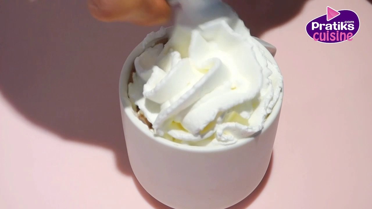 Les techniques de Barista - Comment faire un chocolat viennois