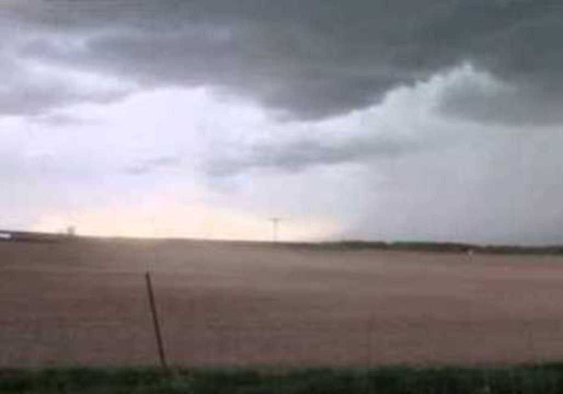 Gust Front Surrounds Tornado-Warned Storm