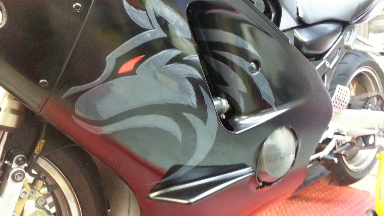 ZX12-R pinstriping by "ChaosEddy" and Raspo-Concept