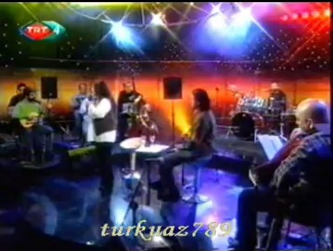 Sabahat AKKİRAZ-Yâri Olmayanın Yarası M'olur