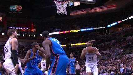 Tony Parker jeu à trois