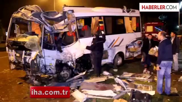 Cenazeden Dönen Otobüs Kaza Yaptı: 4ölü, 16 Yaralı