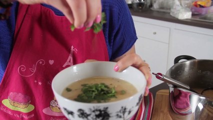 طريقة عمل شوربة الدجاج بالشوفان | مع فاطمة