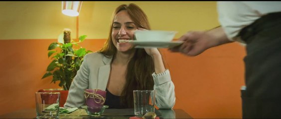 Este bar sirve sopa con mosca! La protesta también es democracia