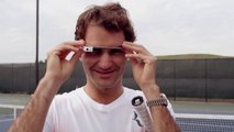 Roger Federer porte des Google Glass.