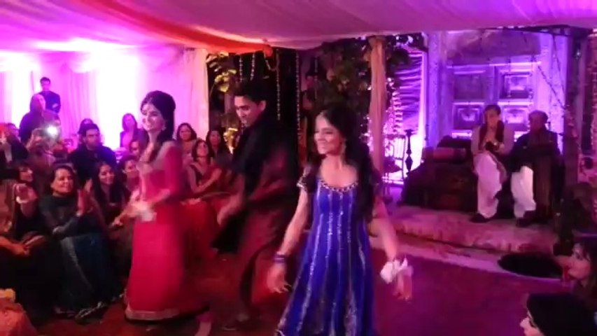 Mehndi Dance