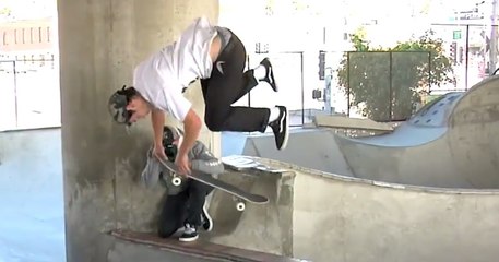 Magnified Sam Beckett - Skateboard