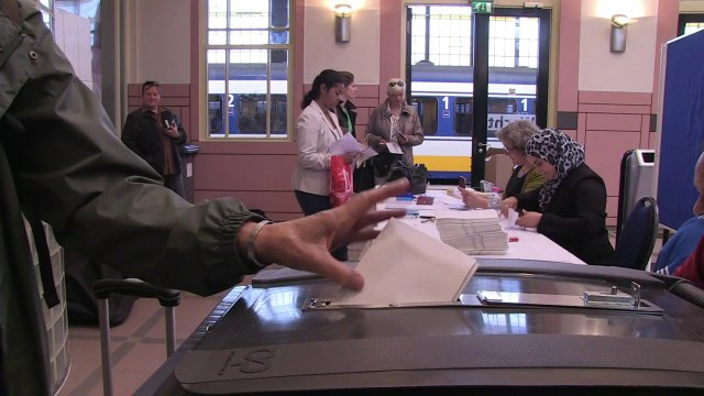 Européennes: coup d'envoi au Royaume-Uni et aux Pays-Bas