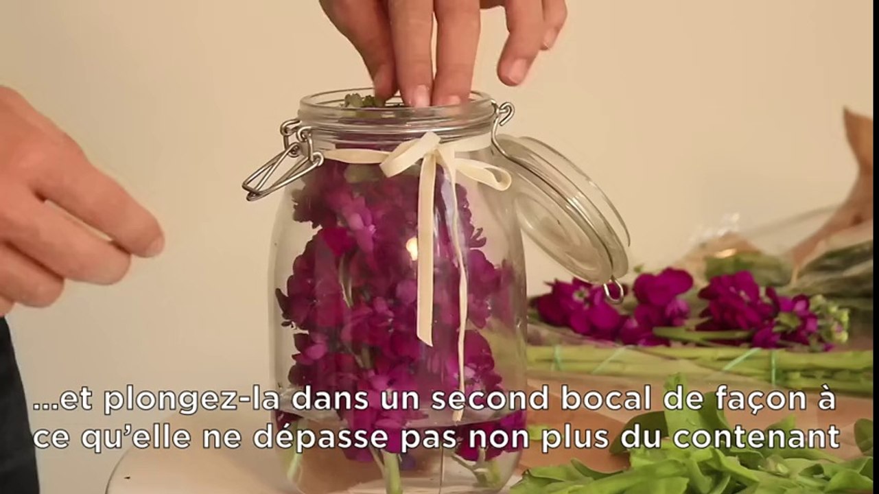 Un centre de table en fleurs de style campagne chic