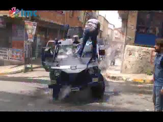 Okmeydanı'nda polis müdahalesinde silah sesleri yükseldi