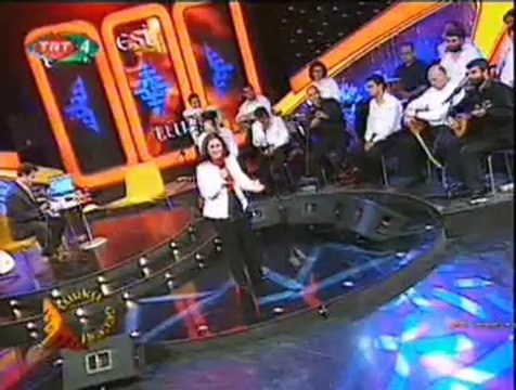 Sabahat AKKİRAZ-Baydiğin Başında Duman Irımaz