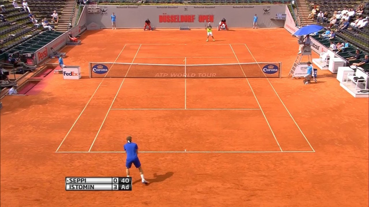 Istomin shocks Seppi to reach last four