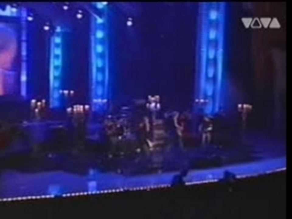 Avril Lavigne &  Goo Goo Dolls - Iris