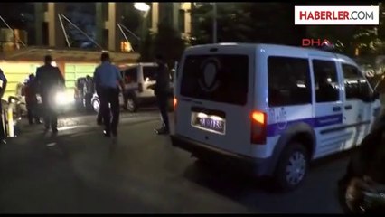 Okmeydanı'nda Kurşunla Yaralanan Polis Memurunun Tedavisi Sürüyor