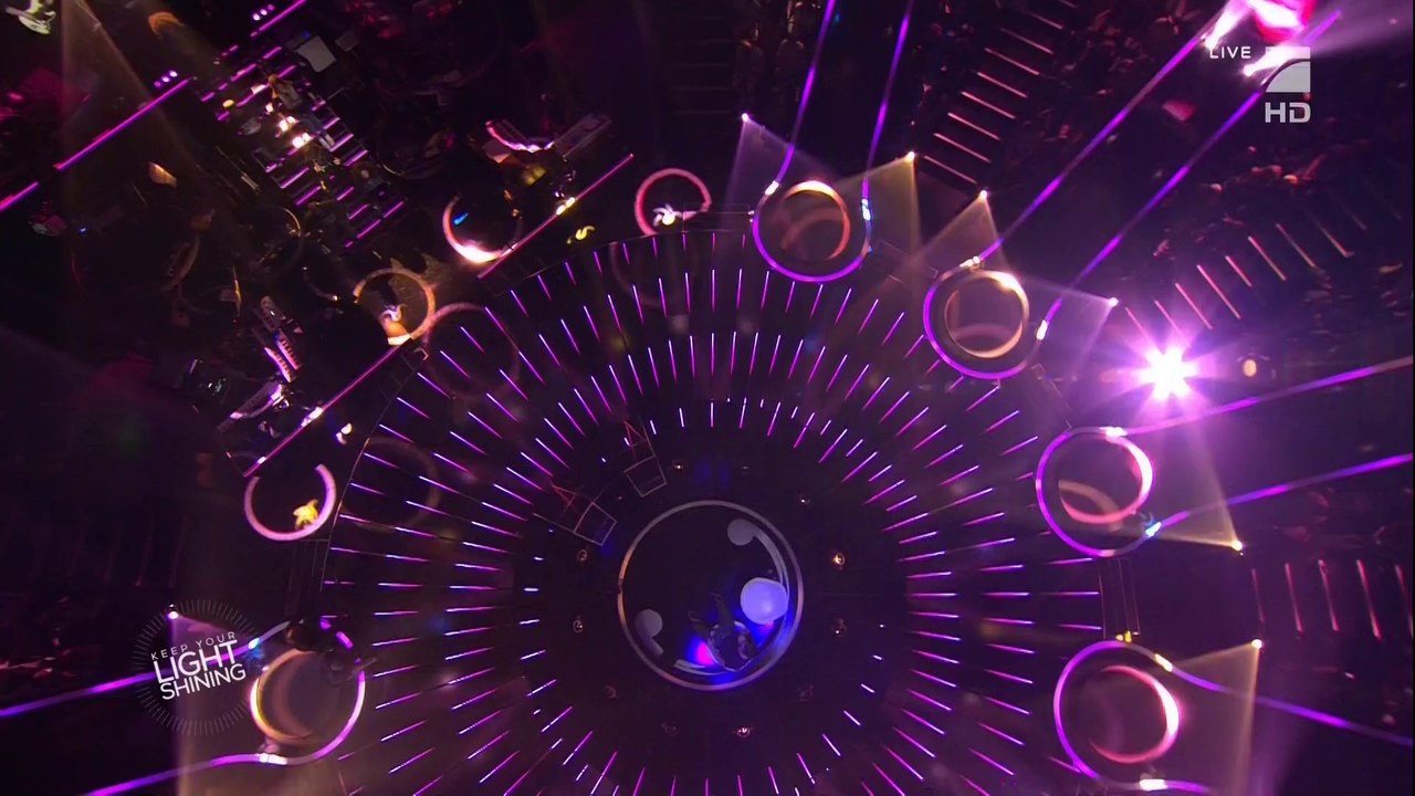 Frida Gold - 6 Billionen (Keep Your Light Shining - ProSieben HD 2014 may22)