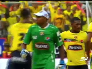 D. Quito y Barcelona en aprietos por deudas en pleno receso mundialista