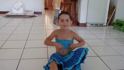 Bérénice chante une comptine tahitienne