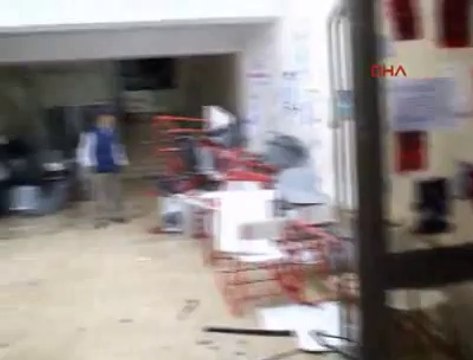 Ege Üniversitesi'nde polis müdahalesi: 38 gözaltı I halkinhabercisi.com