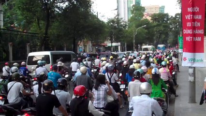 Traverser la route au Vietnam : mission impossible!