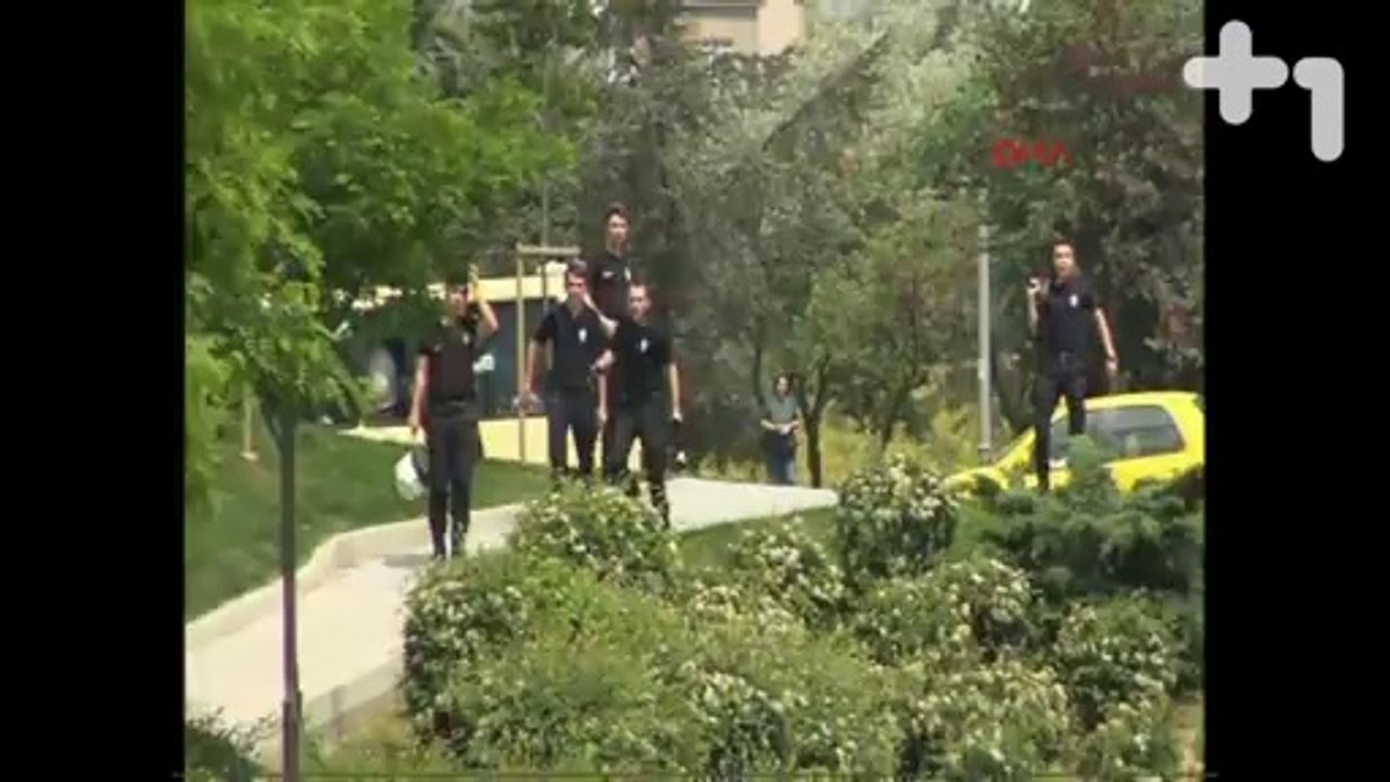 Okmeydanı'nda polisin zor anları